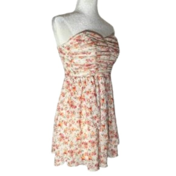 Trixxi Ladies Strapless Fit + Flare Floral Dress Size Small - Picture 2 of 6